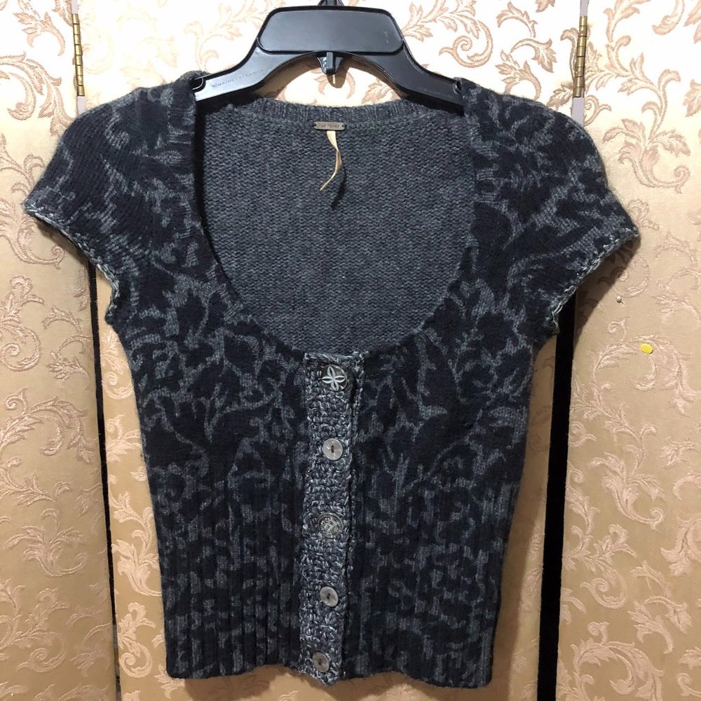 Free People Black Gray Mixed Buttons Short Sleeve Cardigan Sweater Size XS
